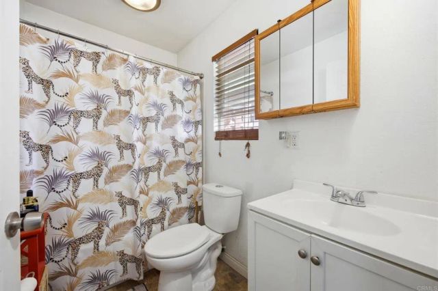 1940 Alta Vista Drive, Vista, CA 92084