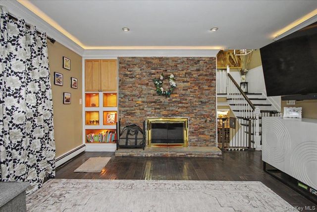 45 Hemlock Trail Court, Carmel, NY 10512