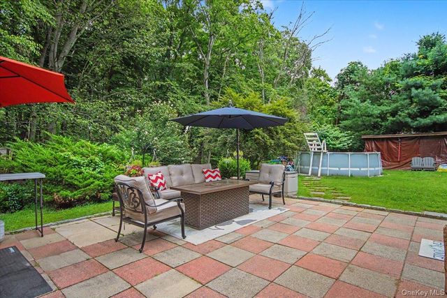 45 Hemlock Trail Court, Carmel, NY 10512