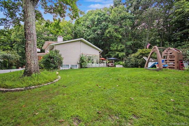 45 Hemlock Trail Court, Carmel, NY 10512