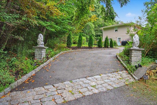 45 Hemlock Trail Court, Carmel, NY 10512