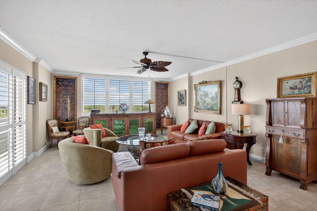 2600 N Flagler Drive 911, West Palm Beach, FL 33407