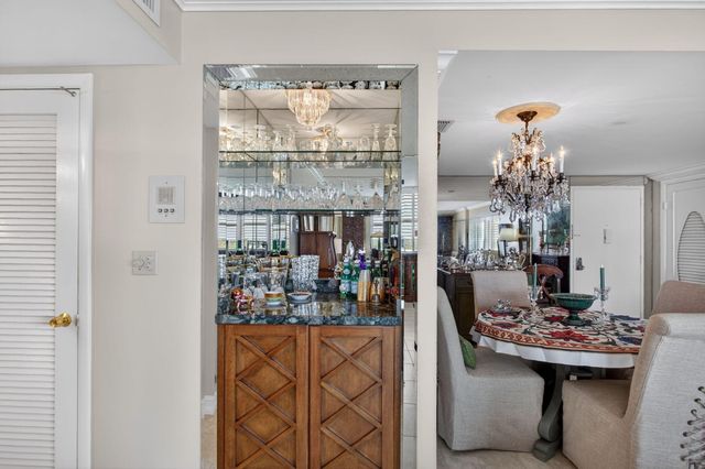 2600 N Flagler Drive 911, West Palm Beach, FL 33407