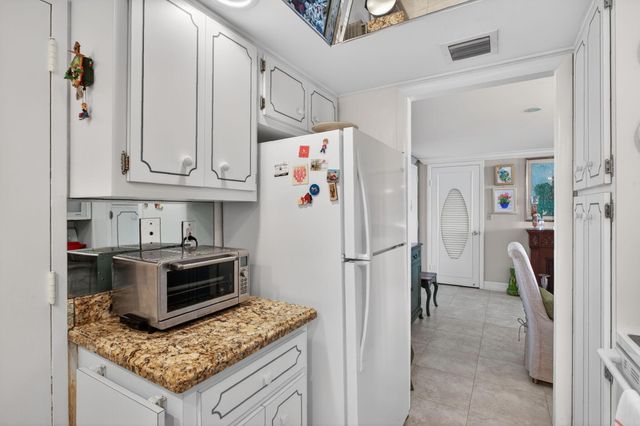 2600 N Flagler Drive 911, West Palm Beach, FL 33407