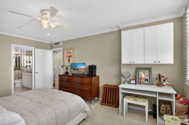 2600 N Flagler Drive 911, West Palm Beach, FL 33407