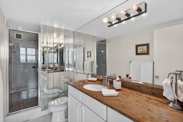 2600 N Flagler Drive 911, West Palm Beach, FL 33407