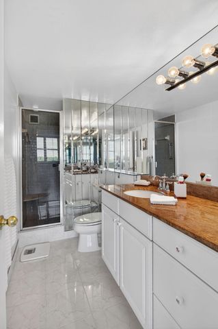 2600 N Flagler Drive 911, West Palm Beach, FL 33407