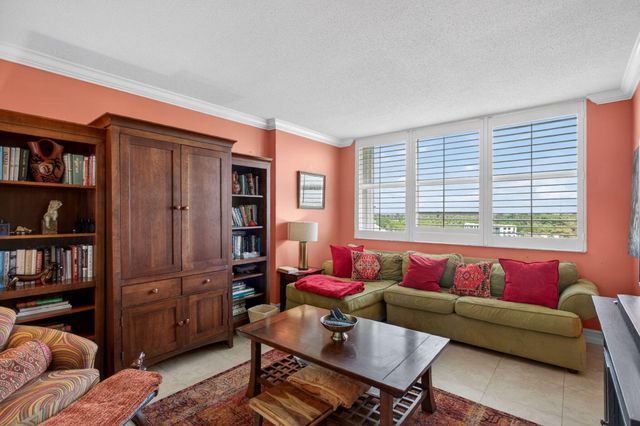 2600 N Flagler Drive 911, West Palm Beach, FL 33407