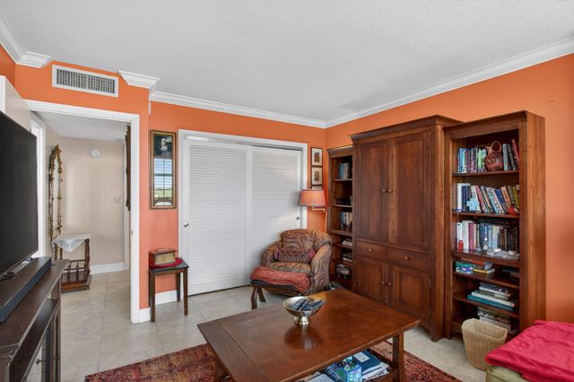 2600 N Flagler Drive 911, West Palm Beach, FL 33407