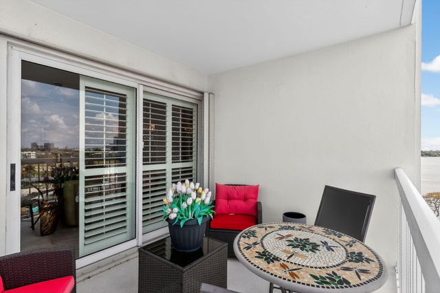 2600 N Flagler Drive 911, West Palm Beach, FL 33407