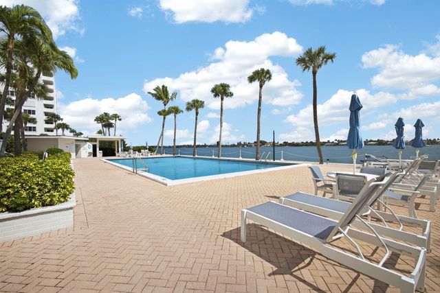 2600 N Flagler Drive 911, West Palm Beach, FL 33407