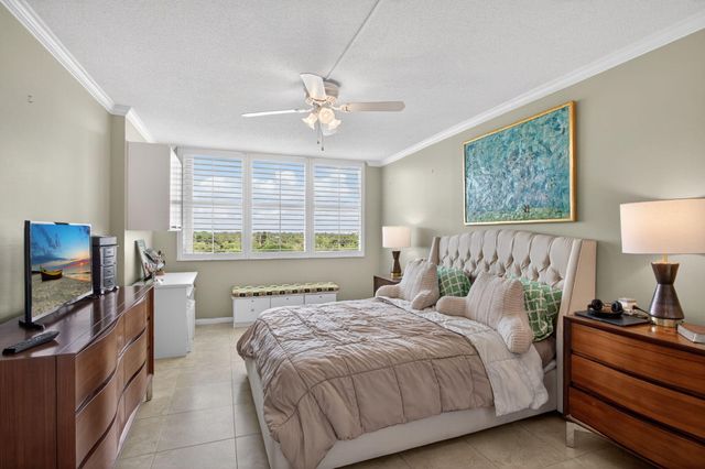 2600 N Flagler Drive 911, West Palm Beach, FL 33407
