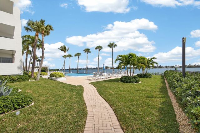 2600 N Flagler Drive 911, West Palm Beach, FL 33407