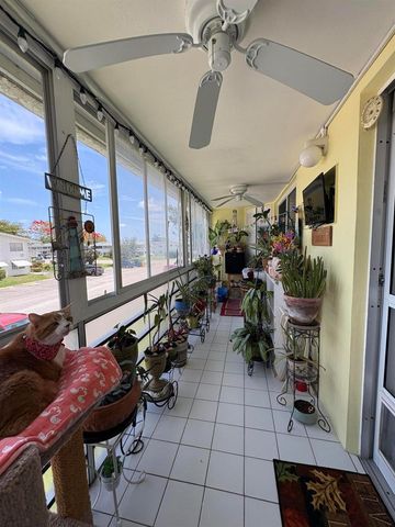175 Bedford G, West Palm Beach, FL 33417