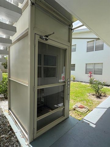 175 Bedford G, West Palm Beach, FL 33417
