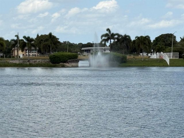 175 Bedford G, West Palm Beach, FL 33417