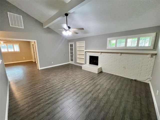 37 Ranch House Loop, Angleton, TX 77515