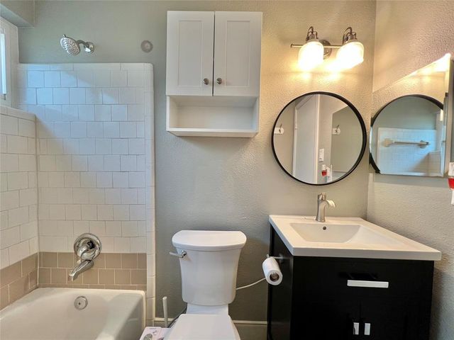 37 Ranch House Loop, Angleton, TX 77515
