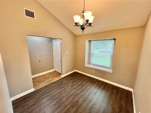 37 Ranch House Loop, Angleton, TX 77515