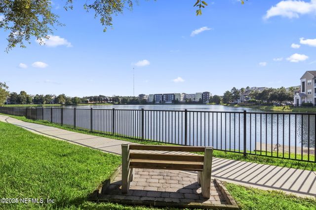 8550 TOUCHTON Road 217, Jacksonville, FL 32216