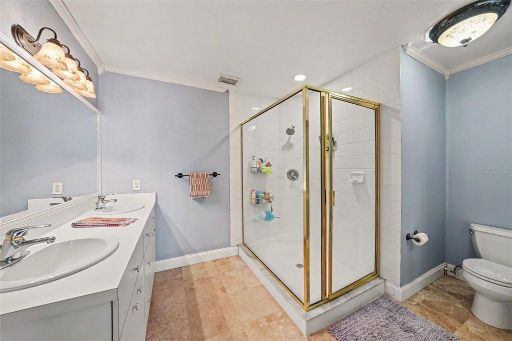 Image 11 of property listing at 3601 W EMPEDRADO STREET, Tampa, FL 33629