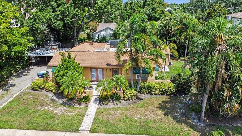 Image 15 of property listing at 3601 W EMPEDRADO STREET, Tampa, FL 33629