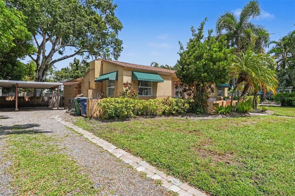 Image 17 of property listing at 3601 W EMPEDRADO STREET, Tampa, FL 33629