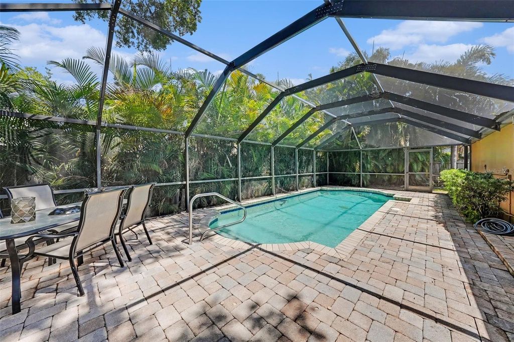 Image 3 of property listing at 3601 W EMPEDRADO STREET, Tampa, FL 33629