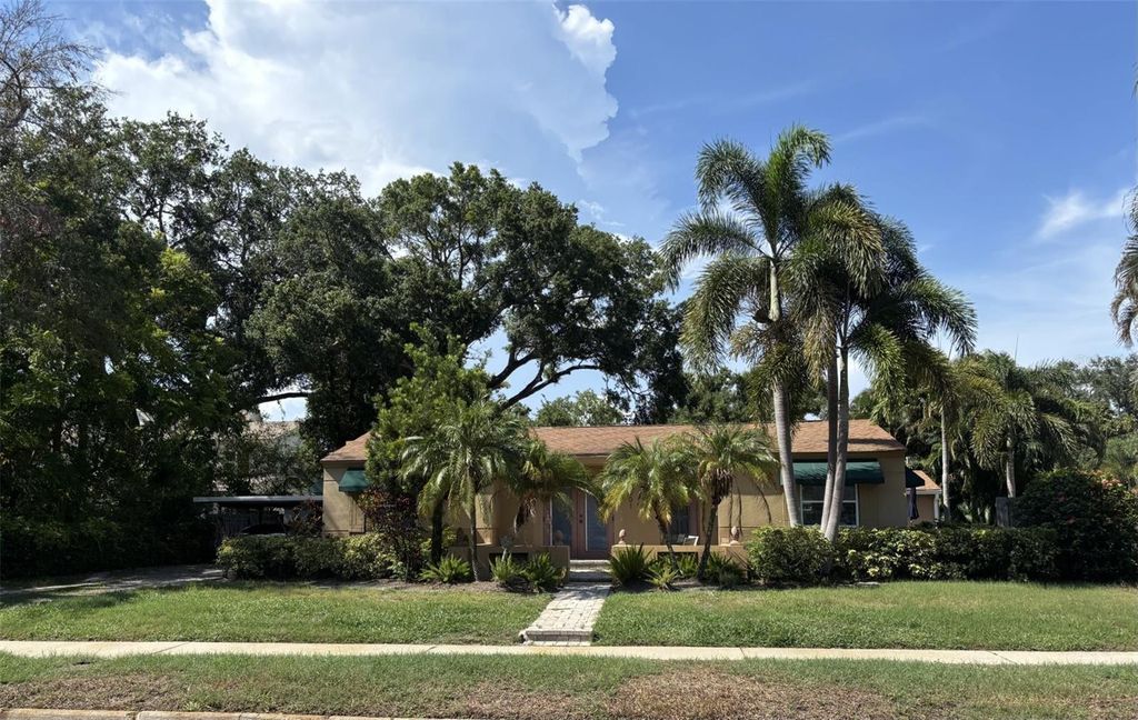 Image 30 of property listing at 3601 W EMPEDRADO STREET, Tampa, FL 33629