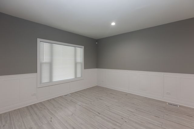 1508 S 7th Avenue, Maywood, IL 60153