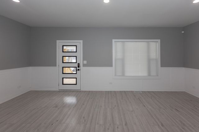 1508 S 7th Avenue, Maywood, IL 60153