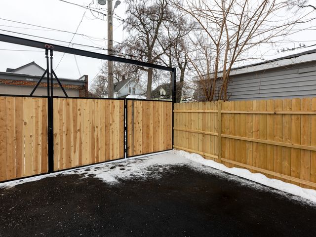 1508 S 7th Avenue, Maywood, IL 60153