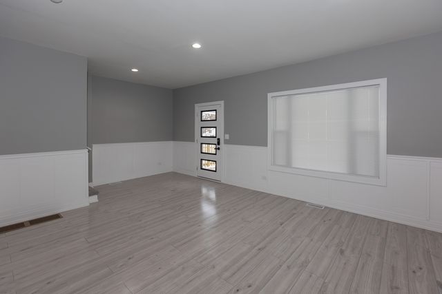 1508 S 7th Avenue, Maywood, IL 60153