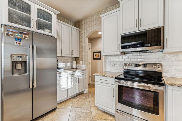 4975 ANNISTON CIRCLE, Tampa, FL 33647