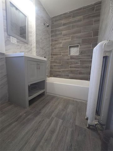 10532 192nd Street, Saint Albans, NY 11412