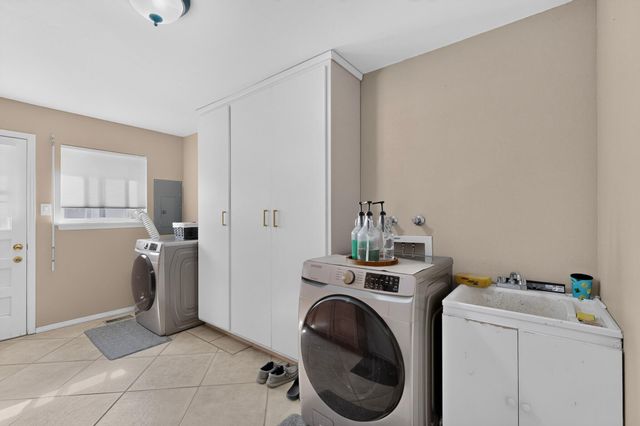 12412 Casa Grande Avenue NE, Albuquerque, NM 87112