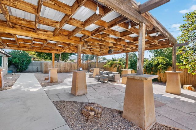 12412 Casa Grande Avenue NE, Albuquerque, NM 87112
