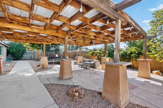 12412 Casa Grande Avenue NE, Albuquerque, NM 87112