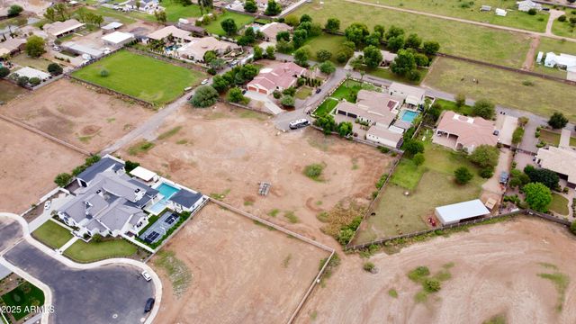 1766 E CAMINA PLATA Court -, Gilbert, AZ 85298