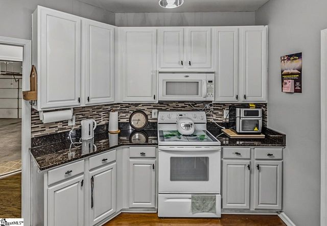 208 Branchester Court Court, Greenville, SC 29607