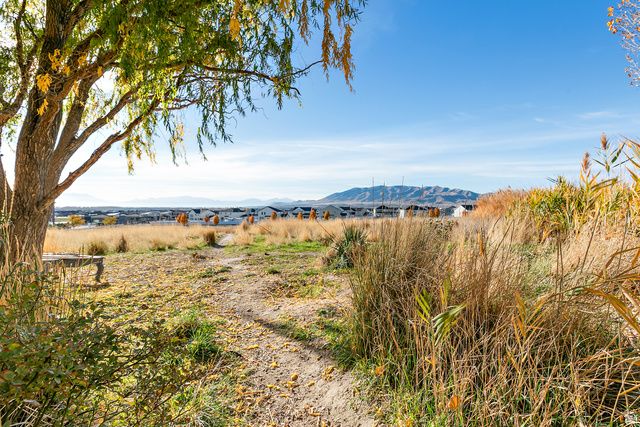 169 W RIDGE RD, Saratoga Springs, UT 84045