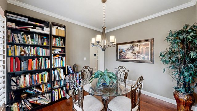 4918 Bridle Bend Way, Louisville, KY 40299