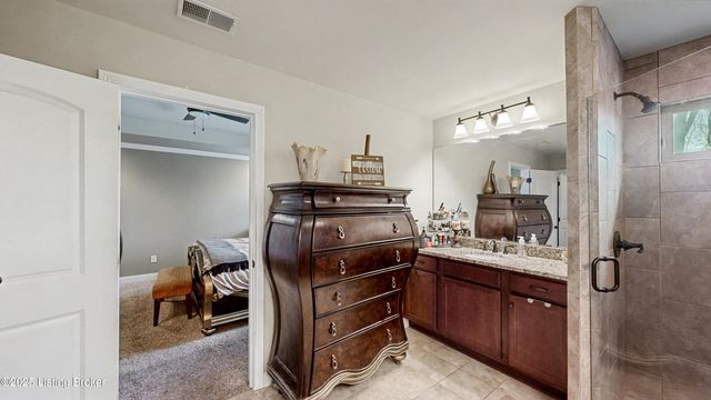 4918 Bridle Bend Way, Louisville, KY 40299