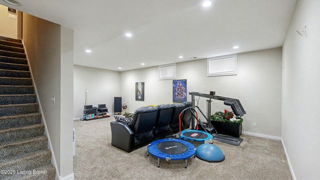 4918 Bridle Bend Way, Louisville, KY 40299