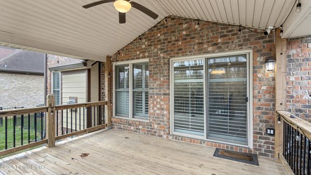 4918 Bridle Bend Way, Louisville, KY 40299