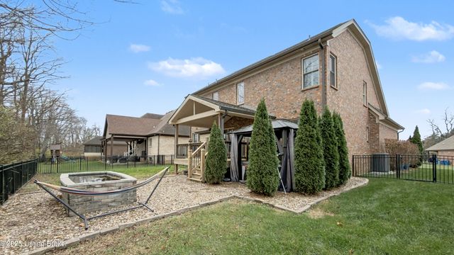 4918 Bridle Bend Way, Louisville, KY 40299