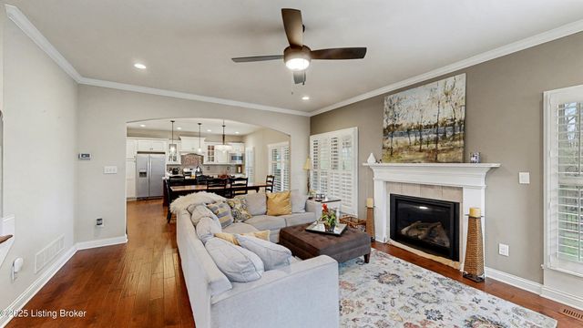 4918 Bridle Bend Way, Louisville, KY 40299