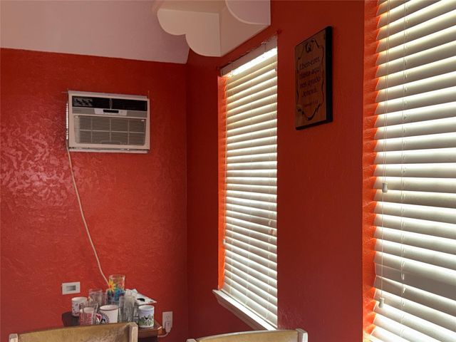 412 Waco Street, Conroe, TX 77301