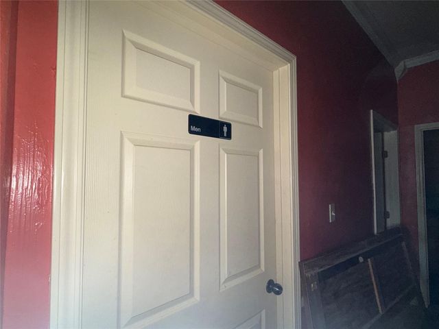 412 Waco Street, Conroe, TX 77301