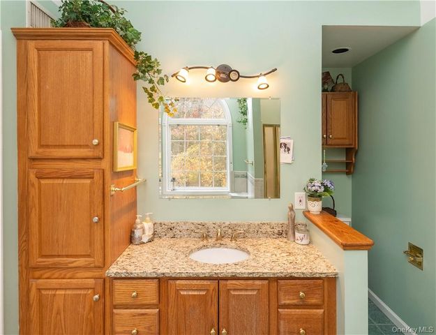 181 David Drive, Pleasant Valley, NY 12601